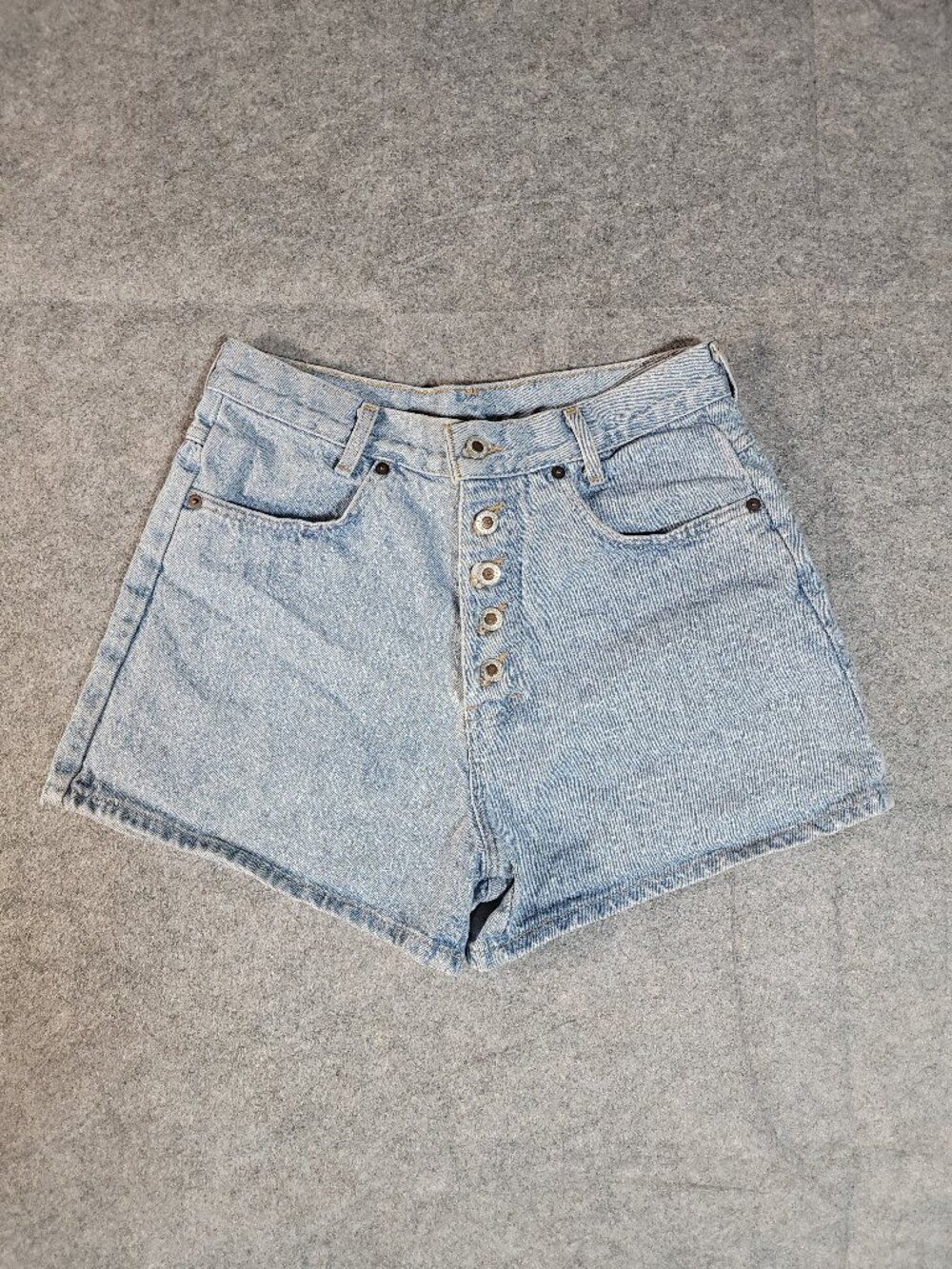 Vintage 90s Santa Barbara Light Wash High Waisted Button Fly Denim Shorts Size11